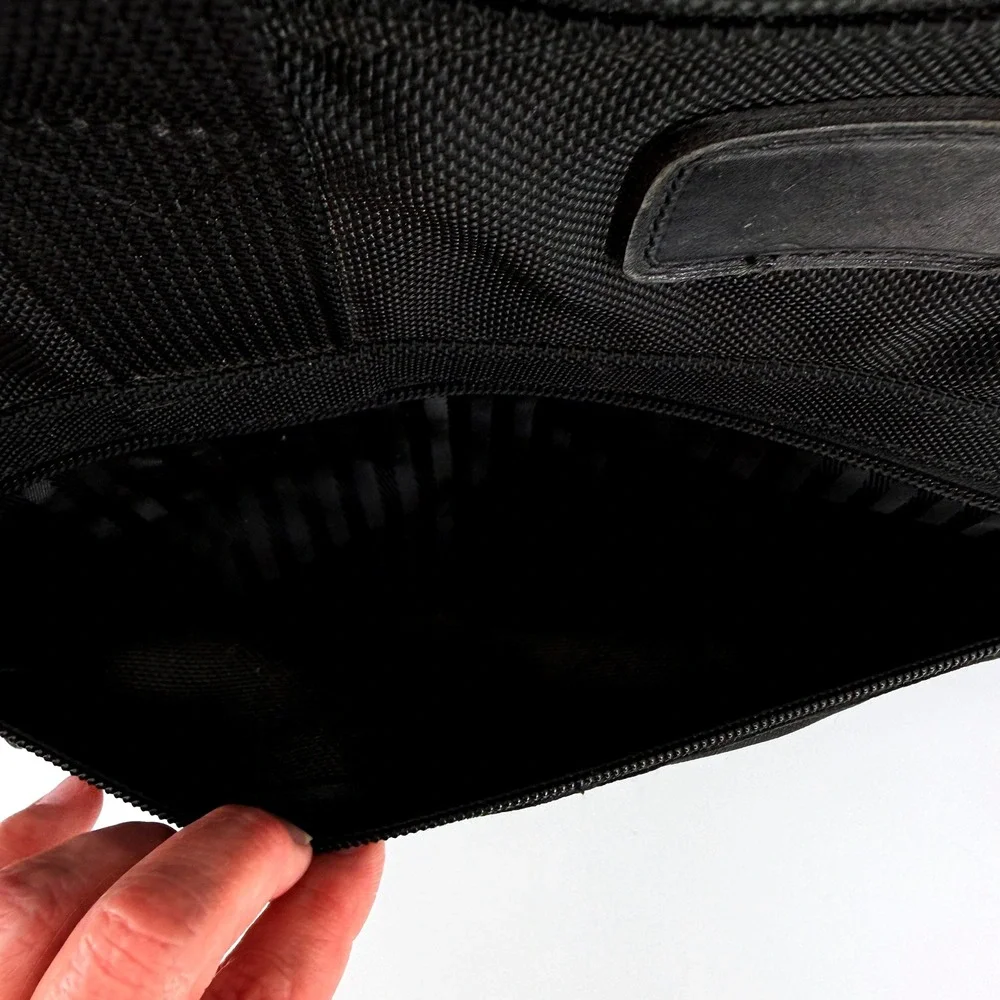 Tumi Black Nylon Expandable Laptop Briefcase‎ Messenger Bag Travel Vacation Gift